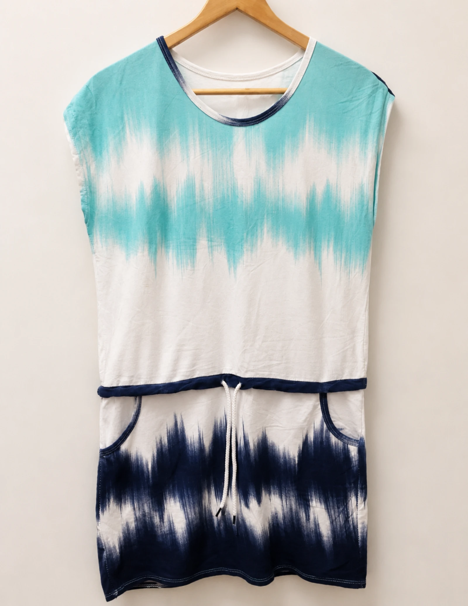 Korte tie-dye jurk met trekkoord in maat M – photo 3